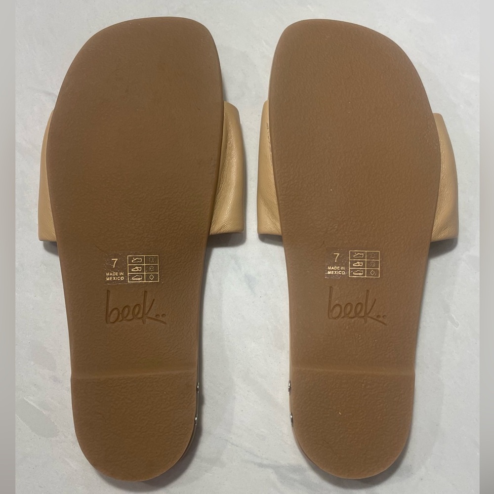 Beek Tan Leather Slide Sandals
New with Dust Bag - Picture 2 of 3